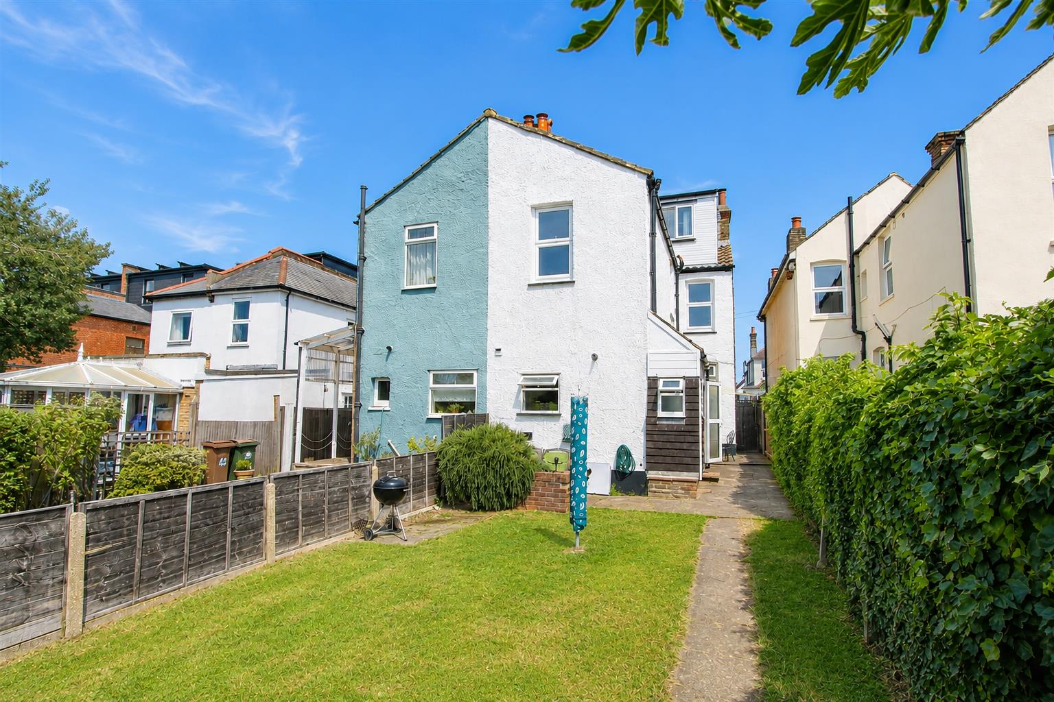 Taylor Road, Wallington